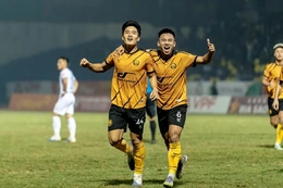 Vòng 19 V.League rực lửa với các trận cầu sinh tử; Lộ diện các cặp bán kết Europe League