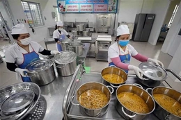 Thanh Hóa tăng cường kiểm tra, ngăn chặn thực phẩm bẩn vào bếp ăn tập thể, trường học