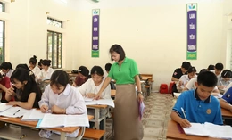 Nới lỏng quy định dạy thêm - gỡ khó cho học sinh cuối cấp