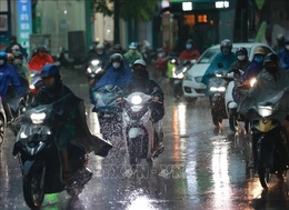 Chủ động ứng phó không khí lạnh, dông lốc dịp nghỉ lễ 30/4 - 1/5