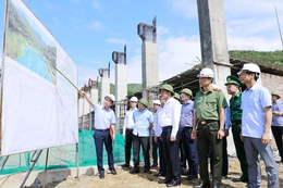 Bí thư Tỉnh ủy Lê Đức Thái kiểm tra tình hình đời sống và việc thực hiện nhiệm vụ của cấp ủy, chính quyền, lực lượng vũ trang vùng cao biên giới