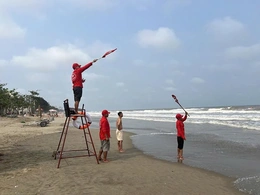 Bảo đảm an toàn tắm biển