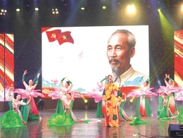 Lời ca dâng Bác