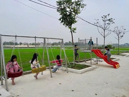Mong mỏi một sân chơi an toàn cho trẻ dịp hè
