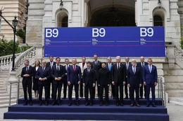 Lãnh đạo các nước sườn Đông NATO và Bắc Âu nhóm họp tại Romania