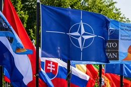 Serbia lần đầu tổ chức tập trận chung với NATO
