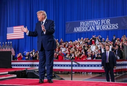 Bầu cử giữa nhiệm kỳ Mỹ: Ông Trump thúc đẩy chiến dịch giữ ghế của Đảng Cộng hòa