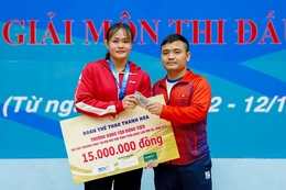 Nước mắt và những tấm huy chương&nbsp;của nữ đô vật xứ Thanh