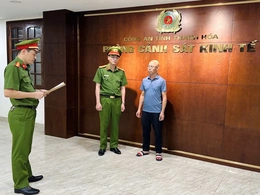 Khởi tố đối tượng sản xuất, bán hàng giả quy mô lớn