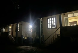 Sáng ánh đèn ở làng học sinh Mường Lát trước ngày thi tốt nghiệp THPT