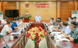 Rà soát toàn diện, sớm khắc phục sự cố sạt lở bờ kè tại xã Hoằng Tiến