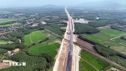 ​Thu phí tối đa 1.300 đồng/km trên 13 tuyến cao tốc Bắc-Nam