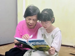 Giữa lao xao “chợ đời”,&nbsp;có “Thím cò khoai” lắng lòng viết truyện thiếu nhi