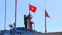Tổ quốc trên những con tàu