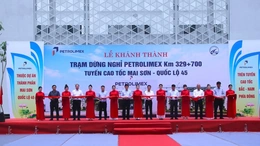 Đưa vào hoạt động trạm dừng nghỉ cao cấp đầu tiên trên cao tốc đoạn qua Thanh Hóa