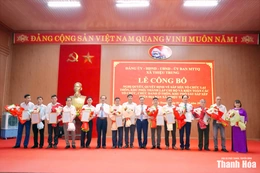 Công bố nghị quyết, quyết định về sắp xếp, tổ chức lại các thôn trên địa bàn xã Thiệu Trung