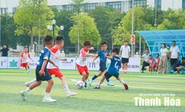 Các đội bóng giàu truyền thống khẳng định sức mạnh ở lượt trận đầu tiên lứa tuổi U8
