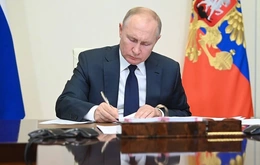 Tổng thống Nga Vladimir Putin ký sửa đổi Bộ luật Thuế nhằm hỗ trợ ngành lọc dầu