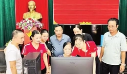 Củng cố vững chắc nền tảng từ thôn, tổ dân phố