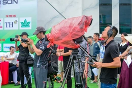 Những người thầm lặng góp phần làm nên sức nóng của giải&nbsp;