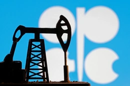 OPEC+ thông qua kế hoạch tiếp tục tăng sản lượng dầu mỏ khi xuất khẩu qua eo biển Hormuz dần phục hồi