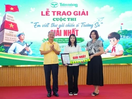 16 tác phẩm được trao giải Cuộc thi “Em viết thư gửi chiến sĩ Trường Sa”