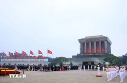 Hơn 1 triệu lượt người đến viếng Lăng Bác trong 6 tháng đầu năm 2026