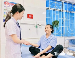 Xây dựng văn hóa giao tiếp từ mô hình AIDET: Lấy người bệnh làm trung tâm