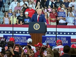 Ông Trump tin Iran sớm quay lại đàm phán, Tehran tiếp tục cảnh báo cứng rắn