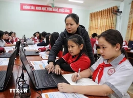Cơ cấu, số lượng, chế độ với hiệu trưởng, hiệu phó khi sắp xếp cơ sở giáo dục