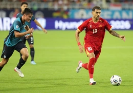 Tuyển Việt Nam quyết tâm vượt khó trước Indonesia; Chủ tịch FIFA suýt nhận mức lương khổng lồ