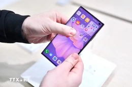 Hành động khẩn cấp bảo vệ thế hệ trẻ trước các rủi ro từ thông tin trên mạng