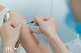 Tổng thống Trump ký sắc lệnh thay đổi khuyến nghị tiêm vaccine cho trẻ em
