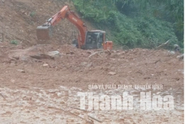 Đảm bảo an toàn lưu thông trên các tuyến đường bị ngập lụt, sạt lở