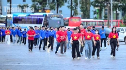 Rộn ràng trước giờ xuất phát “Cùng Việt Nam tiến bước”
