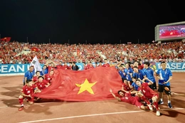 AFC ca ngợi tuyển Việt Nam; Quang Hải lập kỷ lục lịch sử với 3 lần vô địch ASEAN Cup