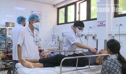 Công tác cấp cứu, điều trị bệnh dịp nghỉ lễ Quốc khánh 2/9 đáp ứng tốt nhu cầu người bệnh