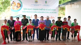 Mô hình “Bản sáng vùng biên”: Ấm áp nghĩa tình quân - dân - doanh nghiệp