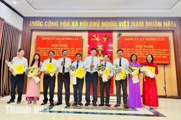 Đảng ủy xã Mường Lát công bố các quyết định về tổ chức đảng và công tác cán bộ