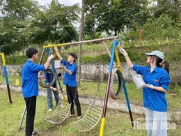 Sân tập cộng đồng - điểm hẹn của người dân
