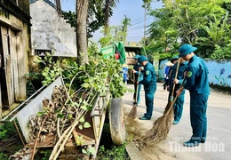 Chặn dịch bệnh giao mùa từ sớm, từ xa
