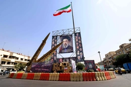 Lãnh tụ tối cao Iran cảnh báo “đối phương” sẽ sớm bị đẩy khỏi Biển Ả Rập