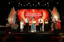 Bình Điền - 32 năm bền bỉ đồng hành, tỏa sáng tài năng Cải lương Việt