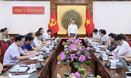 Cán bộ, đảng viên tiên phong bảo vệ nền tảng tư tưởng của Đảng