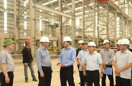 Chủ tịch UBND tỉnh Nguyễn Hoài Anh kiểm tra tiến độ và chỉ đạo tháo gỡ khó khăn, vướng mắc các dự án trọng điểm tại Khu Kinh tế Nghi Sơn