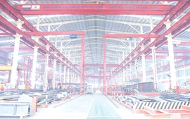 Sản xuất công nghiệp&nbsp;điểm sáng trong bối cảnh khó khăn