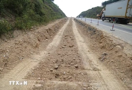 Tạm dừng khai thác tuyến cao tốc Cam Lộ - La Sơn vào ban đêm từ 10/7