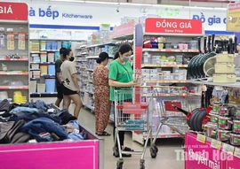 Kích cầu tiêu dùng&nbsp;bằng trải nghiệm mua sắm