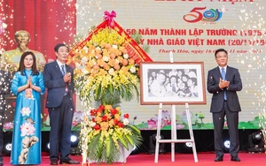 Phấn đấu xây dựng  Trường THPT Hàm Rồng  trong nhóm dẫn đầu cả nước về chất lượng giáo dục vào năm 2030