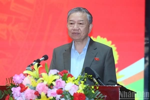 Tổng Bí thư Tô Lâm: Không thể biến trường học thành nơi làm dịch vụ thu tiền